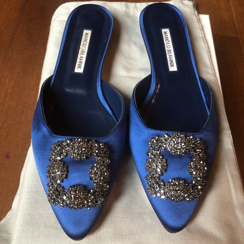 Manolo Blahnik Hangisi satin Mule slides size 38